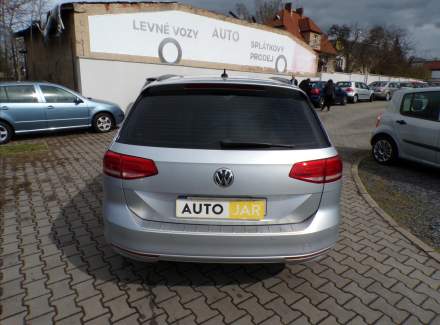 Volkswagen - Passat