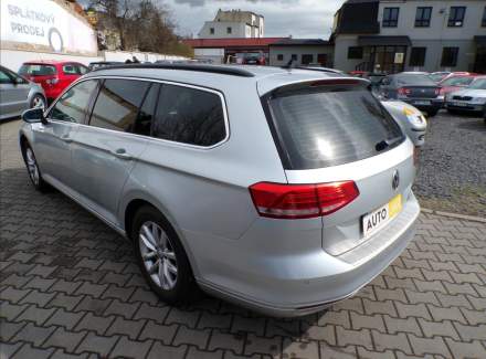 Volkswagen - Passat