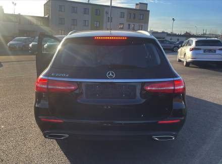 Mercedes-Benz - E-class