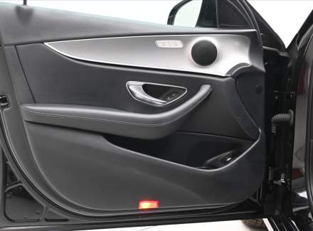 Mercedes-Benz - E-class