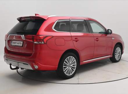 Mitsubishi - Outlander