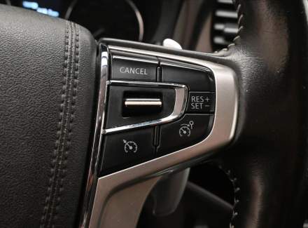 Mitsubishi - Outlander