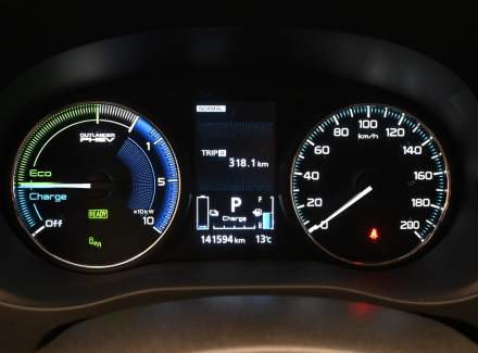 Mitsubishi - Outlander