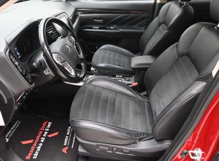Mitsubishi - Outlander