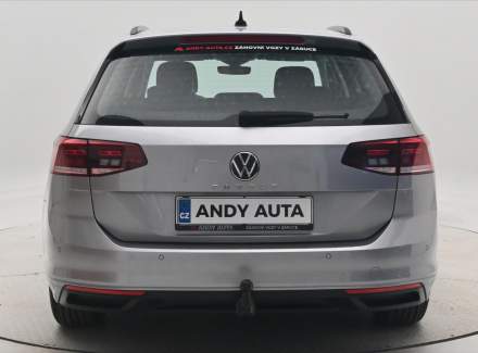 Volkswagen - Passat