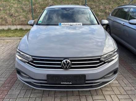 Volkswagen - Passat