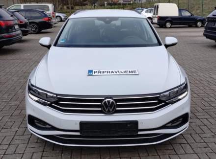 Volkswagen - Passat
