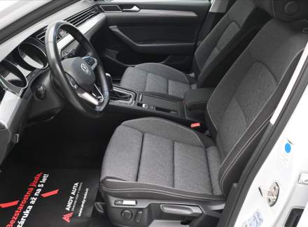 Volkswagen - Passat