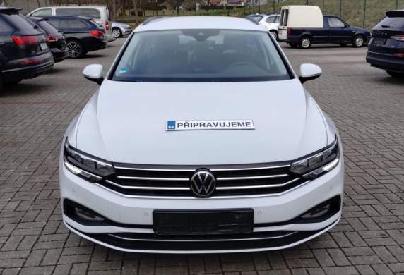 Volkswagen - Passat