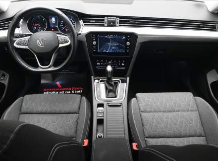 Volkswagen - Passat