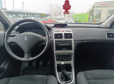 Peugeot - 307