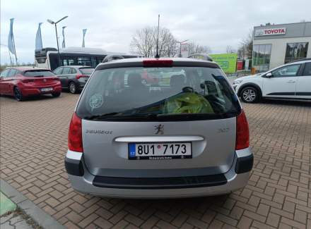 Peugeot - 307