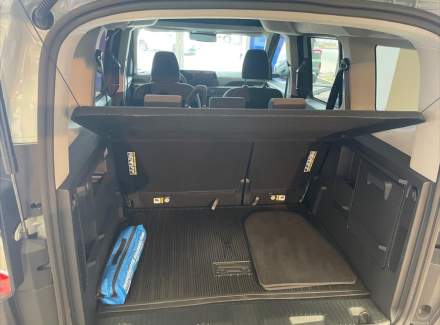 Ford - Tourneo Courier