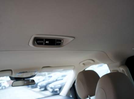 Mercedes-Benz - V-class