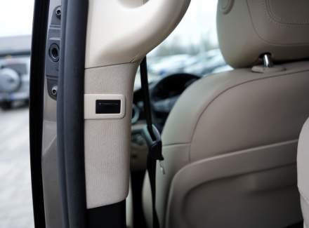 Mercedes-Benz - V-class