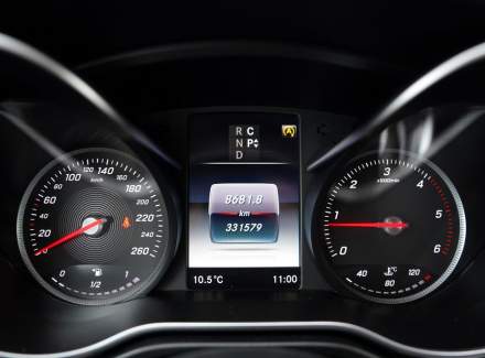 Mercedes-Benz - V-class