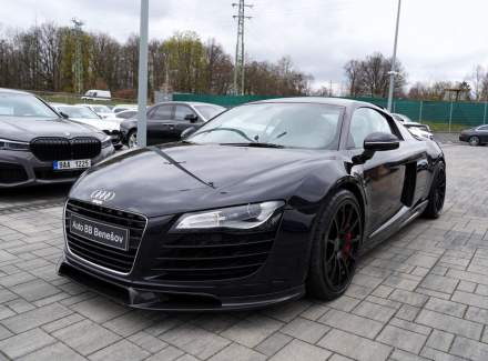 Audi - R8