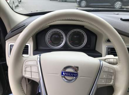 Volvo - XC70