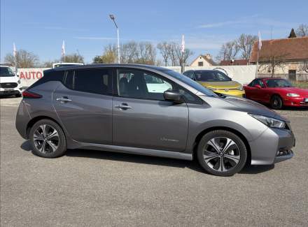 Nissan - Leaf