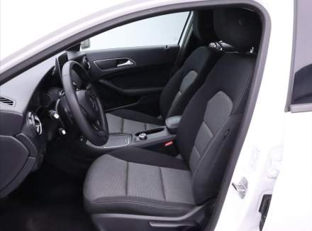 Mercedes-Benz - GLA