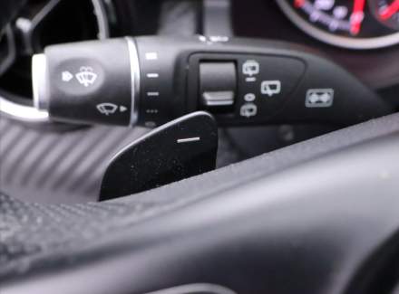 Mercedes-Benz - GLA