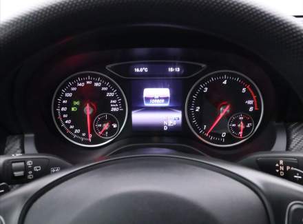 Mercedes-Benz - GLA
