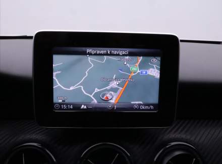 Mercedes-Benz - GLA
