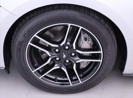 Ford - Mustang