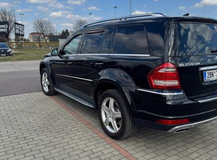 Mercedes-Benz - GL