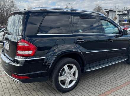 Mercedes-Benz - GL