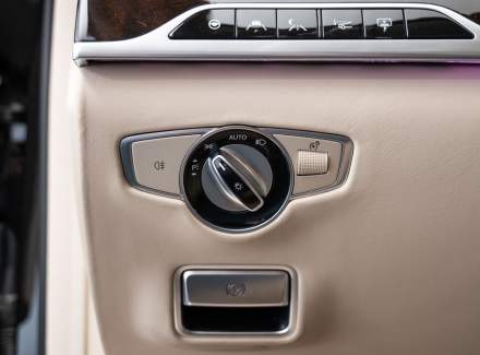 Mercedes-Benz - S-class