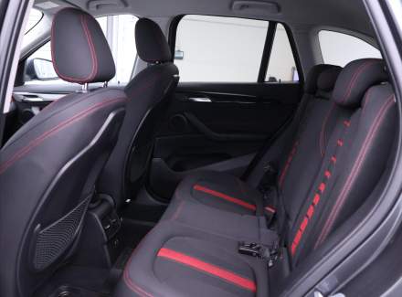 BMW - X1