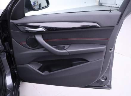 BMW - X1
