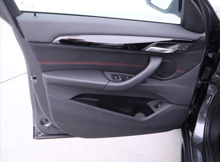 BMW - X1