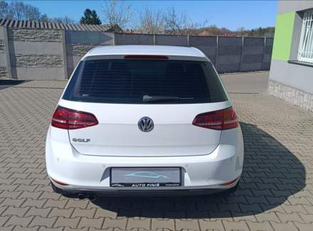 Volkswagen - Golf