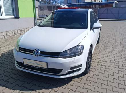 Volkswagen - Golf
