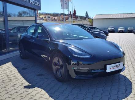 Tesla - Model 3