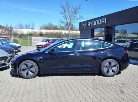 Tesla - Model 3