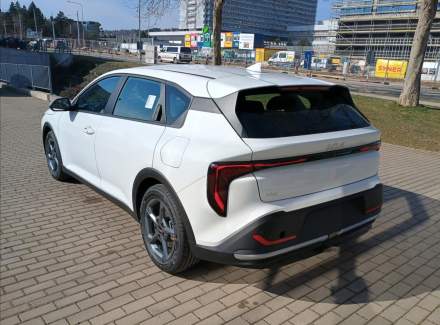 Kia - K4
