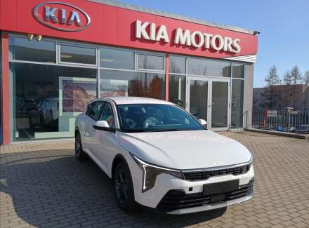 Kia - K4