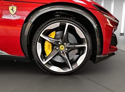 Ferrari - Purosangue