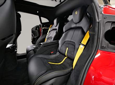 Ferrari - Purosangue