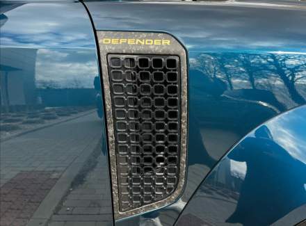 Land Rover - Defender