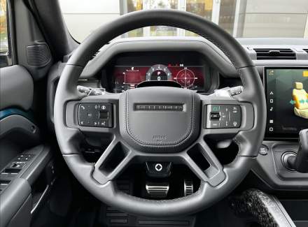 Land Rover - Defender