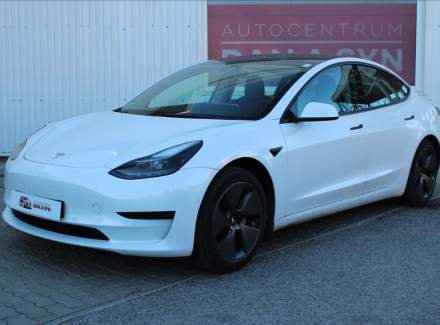 Tesla - Model 3