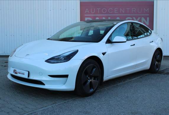 Tesla - Model 3