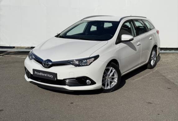 Toyota - Auris