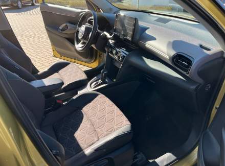 Toyota - Yaris Cross