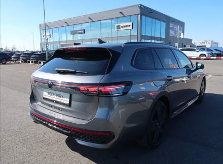 Volkswagen - Passat