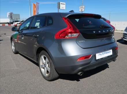 Volvo - V40